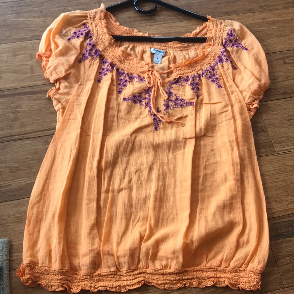 nice loose fit shirt
